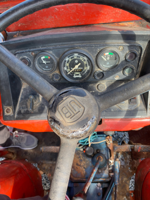 Tractor U 445 - imagine 4