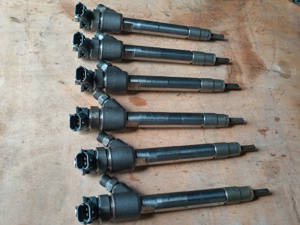 0445110749 0445110955 9820403480 Bosch Injector Citroen Opel Ford Peugeot 1.5 BlueHDi / 1.5 EcoBlue  - imagine 3