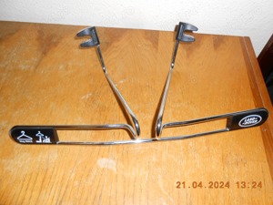 suport haine ,tip umeras pentru auto