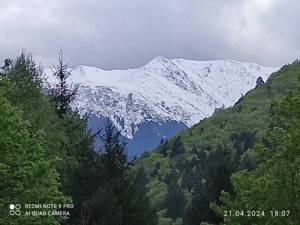 Gradina situata in jud Brașov Dejani la poalele Făgărașului  - imagine 2