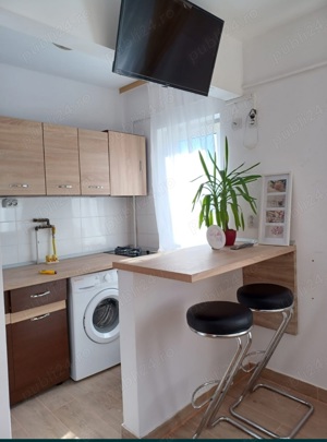 Închiriez garsonieră vest - Moldoveanu Marian