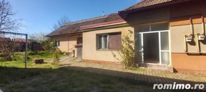 Casa tip duplex, zona piata Izvoare - imagine 2