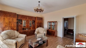 Apartament 3 camere in asociatie in centru de inchiriat - imagine 14 Apartament 3 camere in asociatie in centru de inchiriat - imagine 14