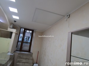 Inchiriez Spatiu Comercial central pe Revolutiei km 0 langa Primarie - imagine 9