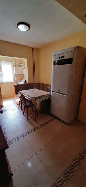 Direct de la proprietar apartament cu 2 camere, de închiriat, zona Lipovei, lângă școala Generală 7 - imagine 5