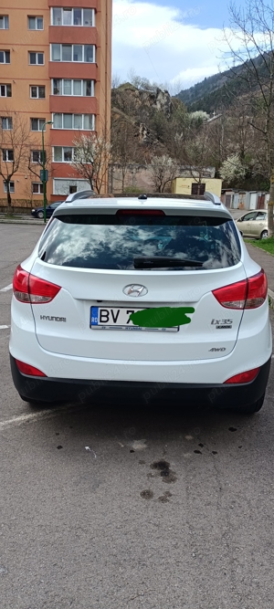 Hyundai ix35 2.0 crdi 4x4 an 2011 - imagine 2