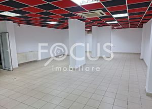 Spatiu comercial cu vitrina de inchiriat in Resita  - imagine 3