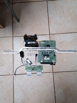 Piese TV Samsung UE40J5100AW, Samsung UE32J5200AW, Horizon 32HL6330HB - imagine 2