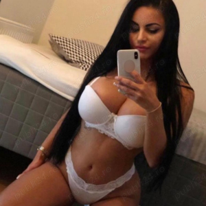 Paula servicii Xxx poze reale fac si  deplasari 