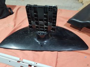 talpa picior de pe tv LG 42lg5000 - imagine 3