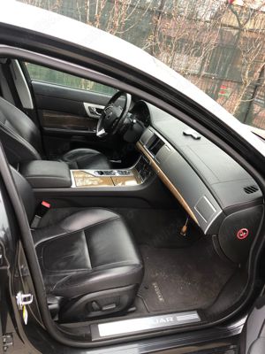 Jaguar XF 2.2D Premium Luxury - motor Ford - imagine 3