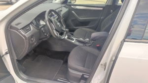 Skoda Octavia Combi Diesel 1.6 TDI DSG Style - imagine 3