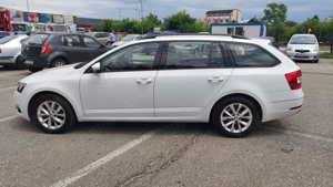 Skoda Octavia Combi Diesel 1.6 TDI DSG Style - imagine 2