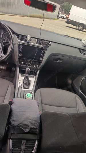 Skoda Octavia Combi Diesel 1.6 TDI DSG Style - imagine 6