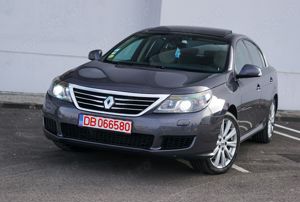 Renault latitude  - imagine 3