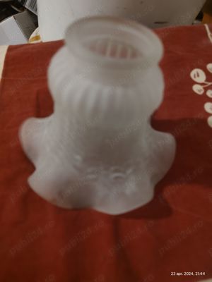 Vând componente lustră cu 4 becuri, cu ventilator cu 2 viteze și schimbare de sens: palete, suporți  - imagine 4