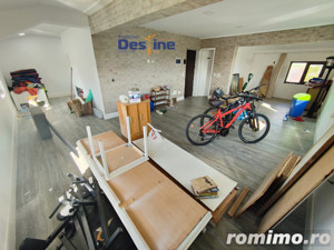 CUG Apartament 3 camere 102 mp 2 BAI CU GEAM LOC DE PARCARE - imagine 8