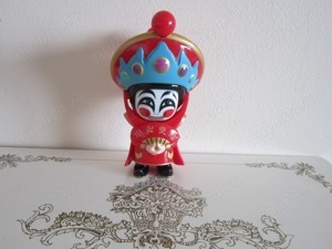 Papusa Figurina Peking Opera cu 4 masti originala vintage colectie China 1980