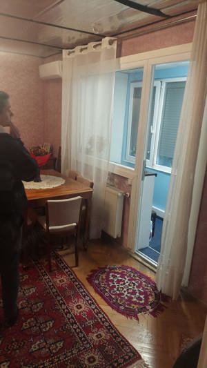 Apartament cu 3 camere etaj intermediar la cateva minute de SPITALUL JUDETEAN - imagine 4