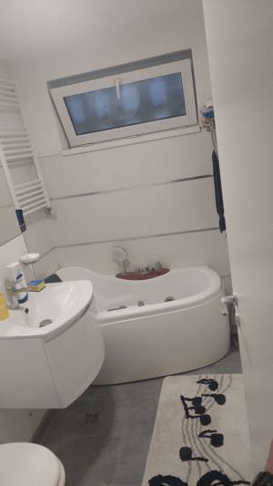 Apartament cu 3 camere etaj intermediar la cateva minute de SPITALUL JUDETEAN - imagine 11