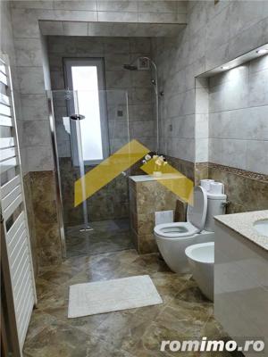 Casa pe colt cu teren de 2464 mp in ZONA MICALACA - imagine 14