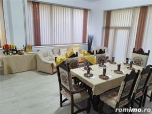 Casa pe colt cu teren de 2464 mp in ZONA MICALACA - imagine 16