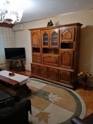 vand apartament 3 camere