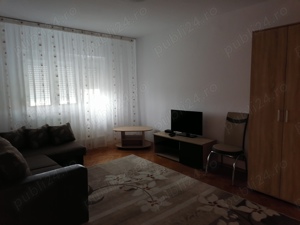 Proprietar inchiriez apartament 2 camere in zona calea aradului, decomandat