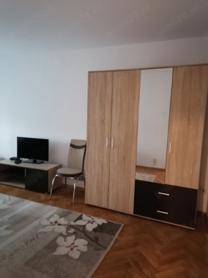 Inchiriez apartament 2 camere in zona calea aradului, decomandat - imagine 4