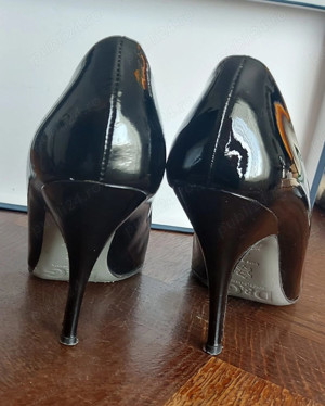 Pantofi piele naturala lacuita neagra, Dolce & Gabbana cu talpa piele, marime 37,5-38, transp gratis - imagine 3