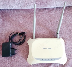 Router modem TPLink modelnTL-MR3420 cu slot stick USB pentru card SIM 3G 4G, antene SMS demontabile