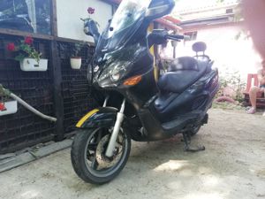 Maxi-scuter Piaggio X 9- 250 cm3 - imagine 3