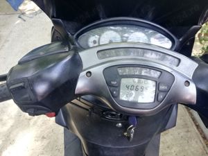 Maxi-scuter Piaggio X 9- 250 cm3 - imagine 4