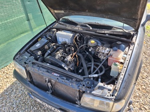 Dezmembrez Audi 80 - imagine 8