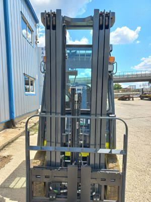 Motostivuitor,Stivuitor GPL de 1800 kg,Nou,Garantie, - imagine 2