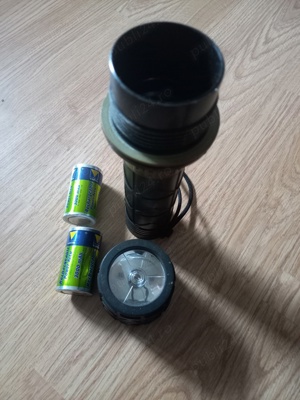 PHILIPS LANTERNA MADE IN THAILANDA  PERFECT FUNCTIONALA  - imagine 3