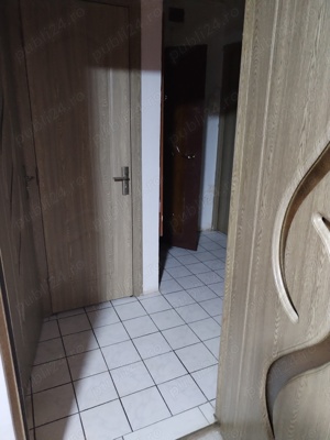 Închiriez apartament cu doua camere  - imagine 10