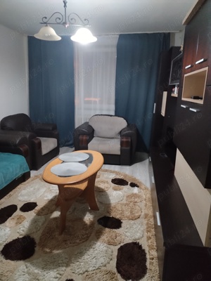 Închiriez apartament cu doua camere  - imagine 6