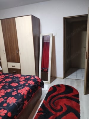 Închiriez apartament cu doua camere  - imagine 3