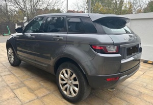 Range Rover Evoque mașină de familie  - imagine 2