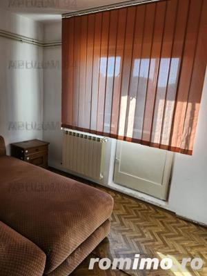 Apartament  cu 3 camere de vânzare în Câmpina - imagine 20