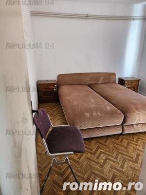 Apartament  cu 3 camere de vânzare în Câmpina - imagine 19