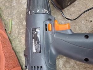 Auto filetante și mulți funcțional Black Decker  - imagine 4