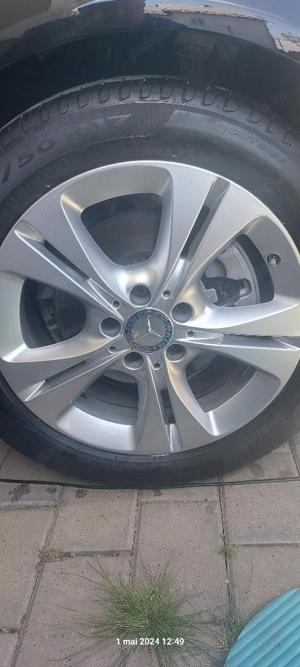  Vând set jante aliaj originale Mercedes 17” + anvelope Run Flat iarnă, cu senzori de presiune - imagine 4