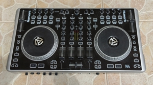 Vând consola dj Numark N4  - imagine 3