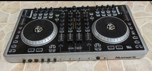 Vând consola dj Numark N4  - imagine 2