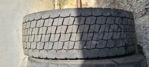 Vând 4 anvelope Continental 295/60.22.5 - imagine 2