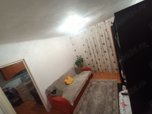 Apartament 3 camere de vanzare