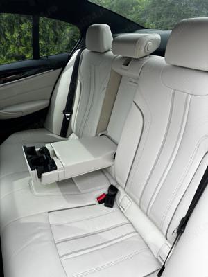 Bmw 530e plug in hybrid pachet M sport, pachet M sport pro,faruri laser - imagine 9