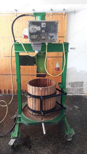 Vând Presă cu tocătoare,  de Struguri,Mere,Fructe  - imagine 7